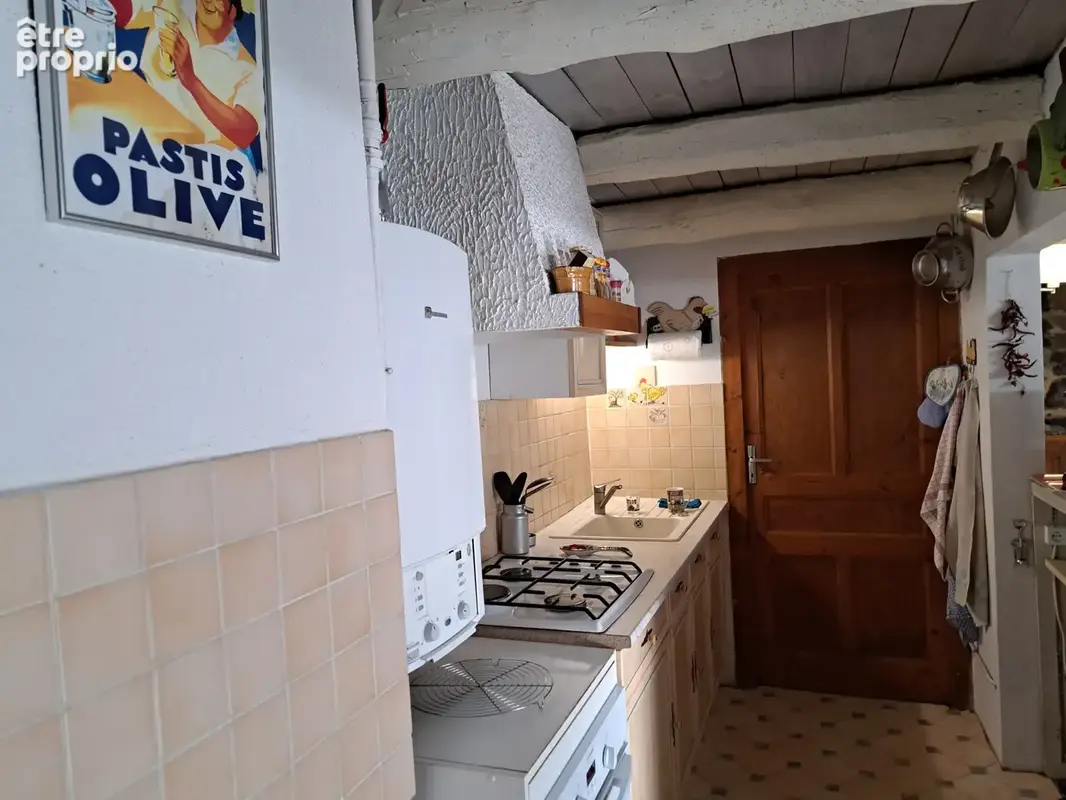 Ancienne petite chaumière au toit de lauzes sur 6000 m2 de terrain - photo 22