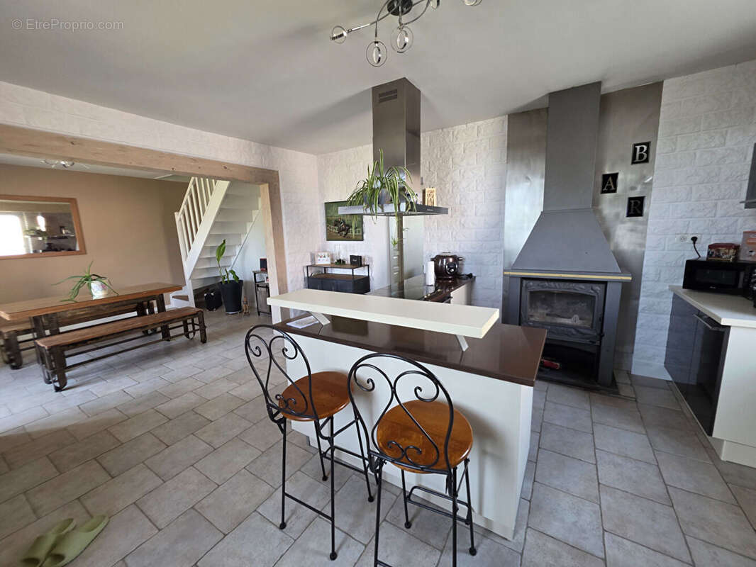 Maison à SAINT-SAUVEUR