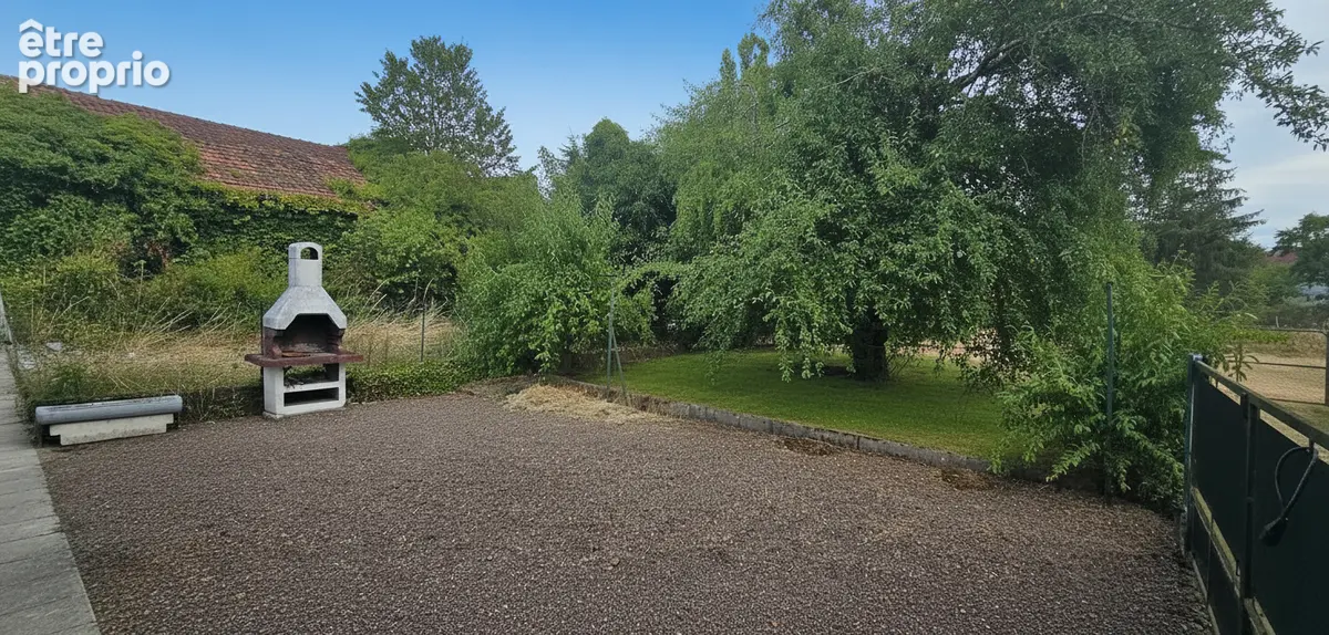 LURE - Maison avec jardin à rénover ? Idéale premier achat ou investissement - photo 14