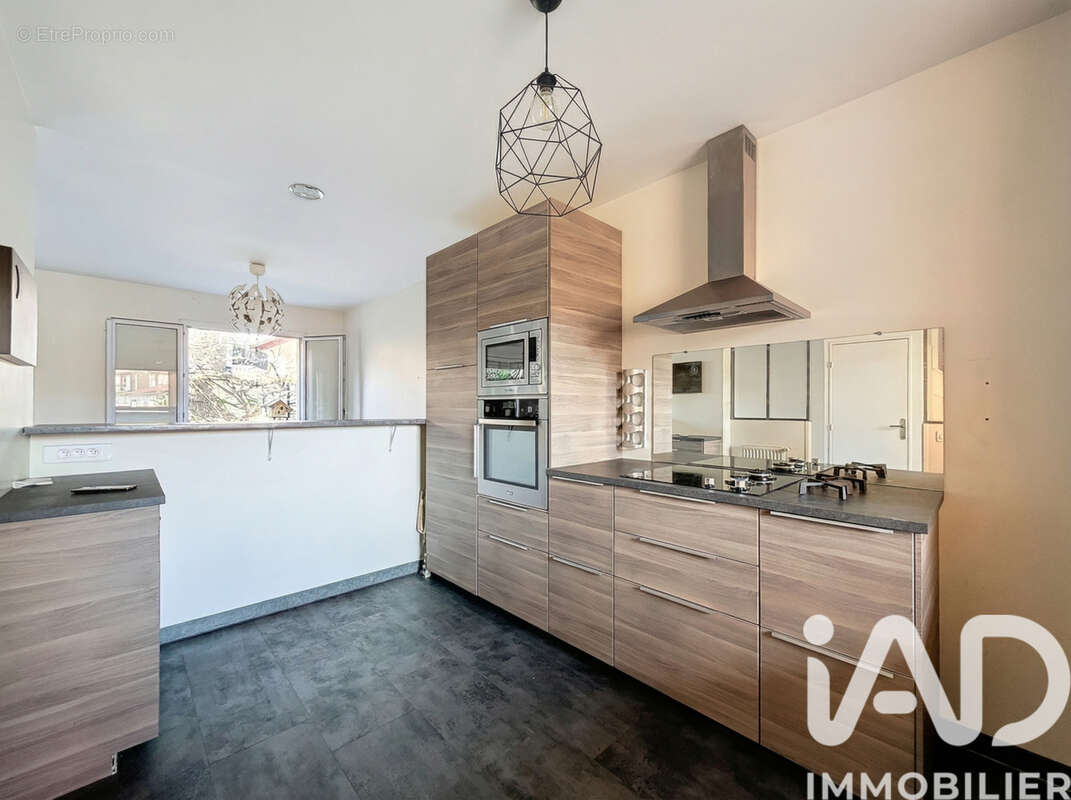 Maison 87 m² à Villeurbanne  - photo 7