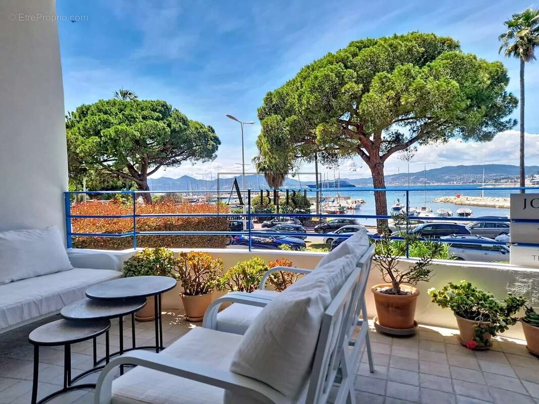Appartement à CANNES