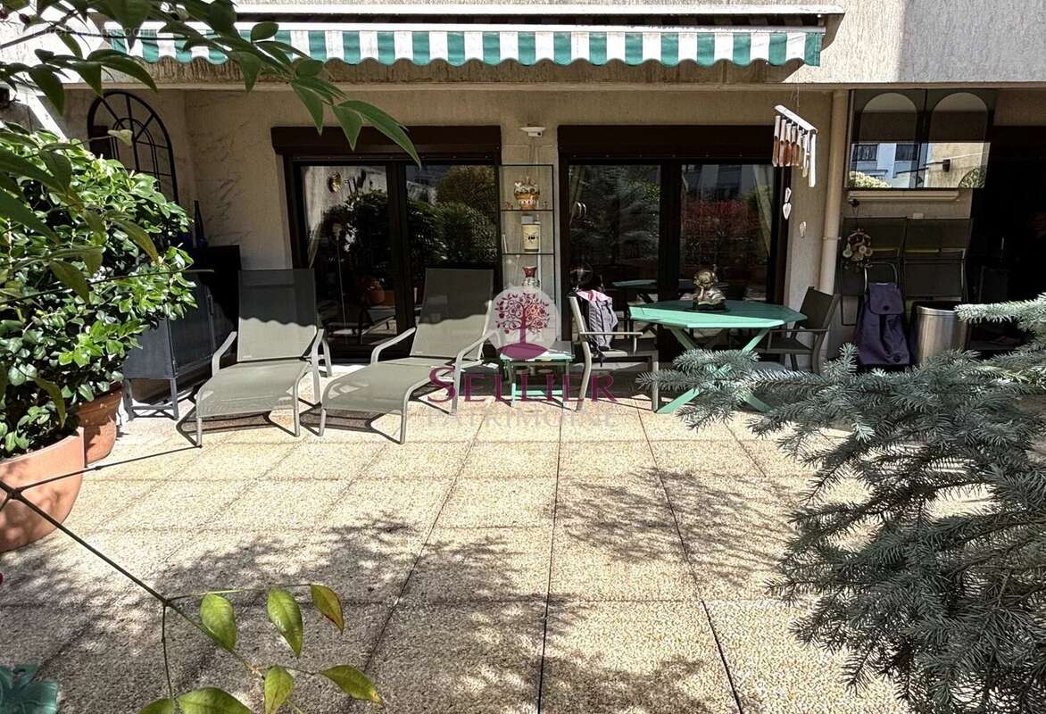 Appartement à PARIS-12E