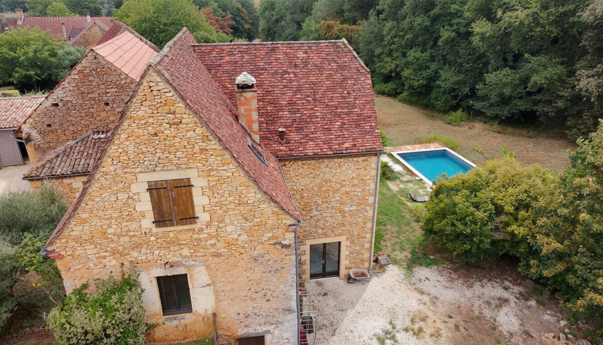 Une demeure de caractère entièrement rénovée avec piscine, vue dégagée et cadre d'exception au cœur du Périgord Noir - photo 27