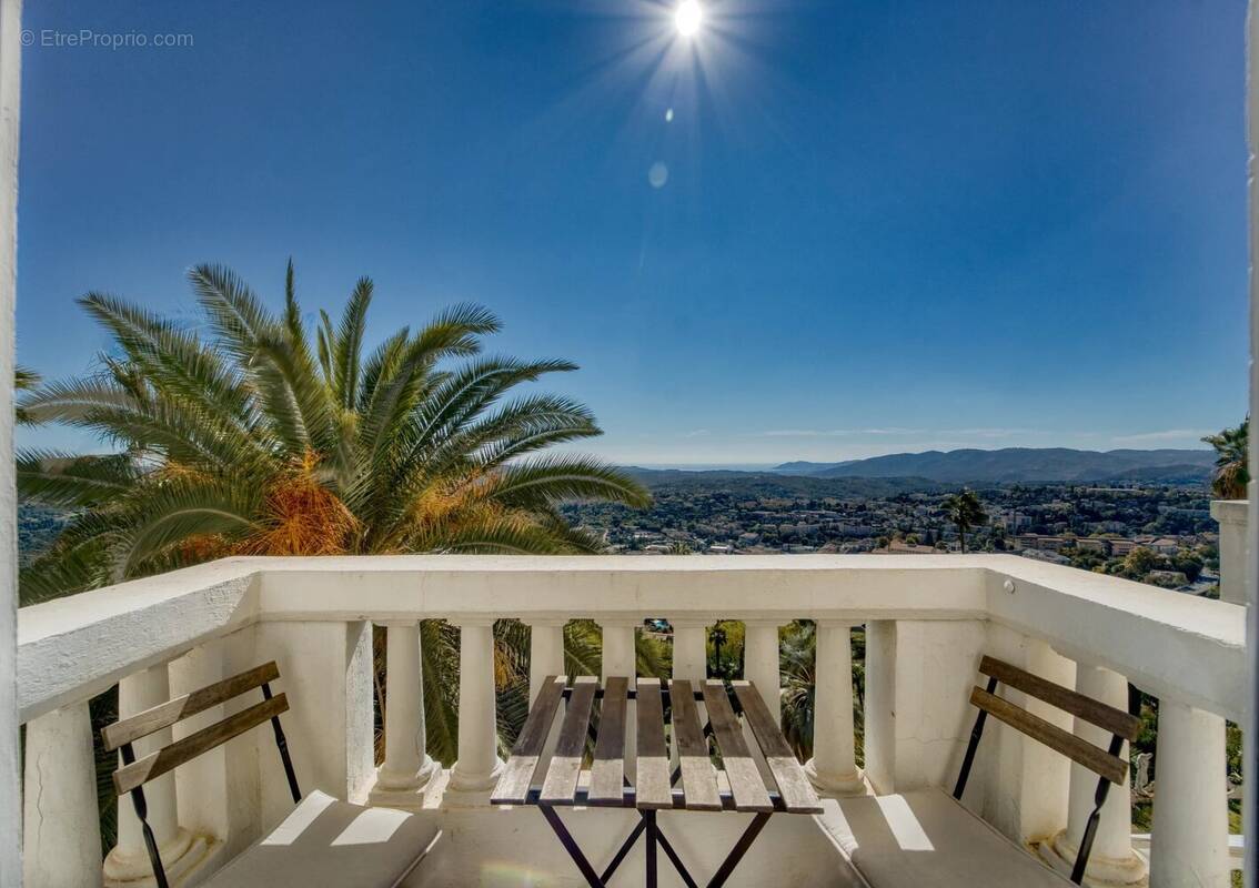 Appartement à GRASSE