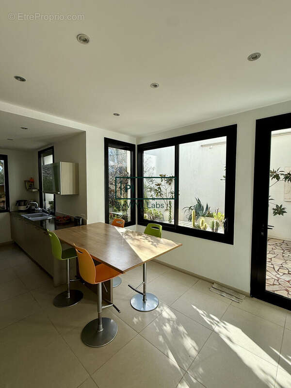Maison 250 m² à Toulouse  - photo 4