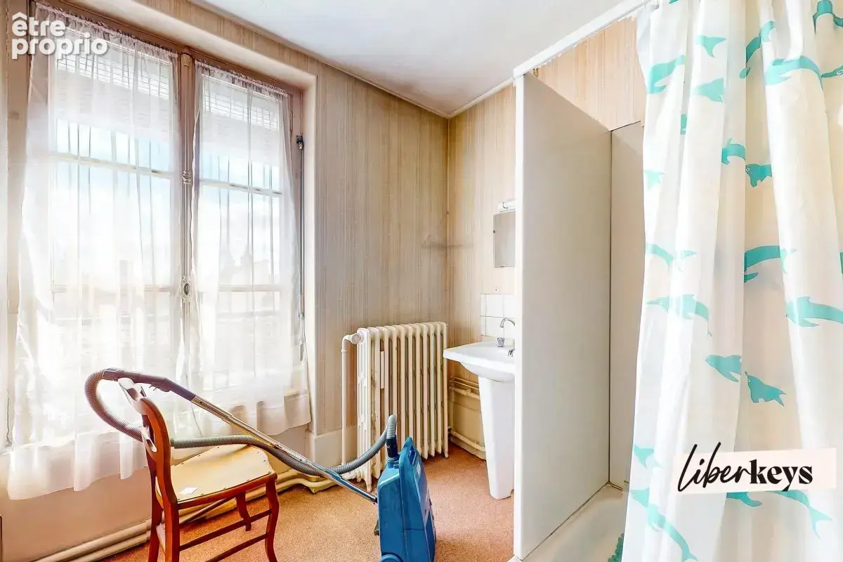 Maison de caractère à renover - photo 11