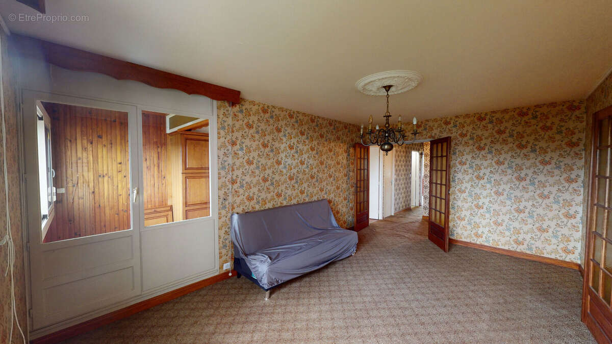 Appartement à MAINVILLIERS