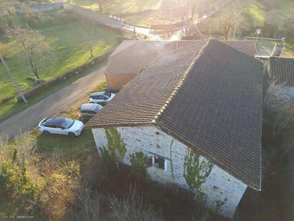 Maison à VERTEUIL-SUR-CHARENTE
