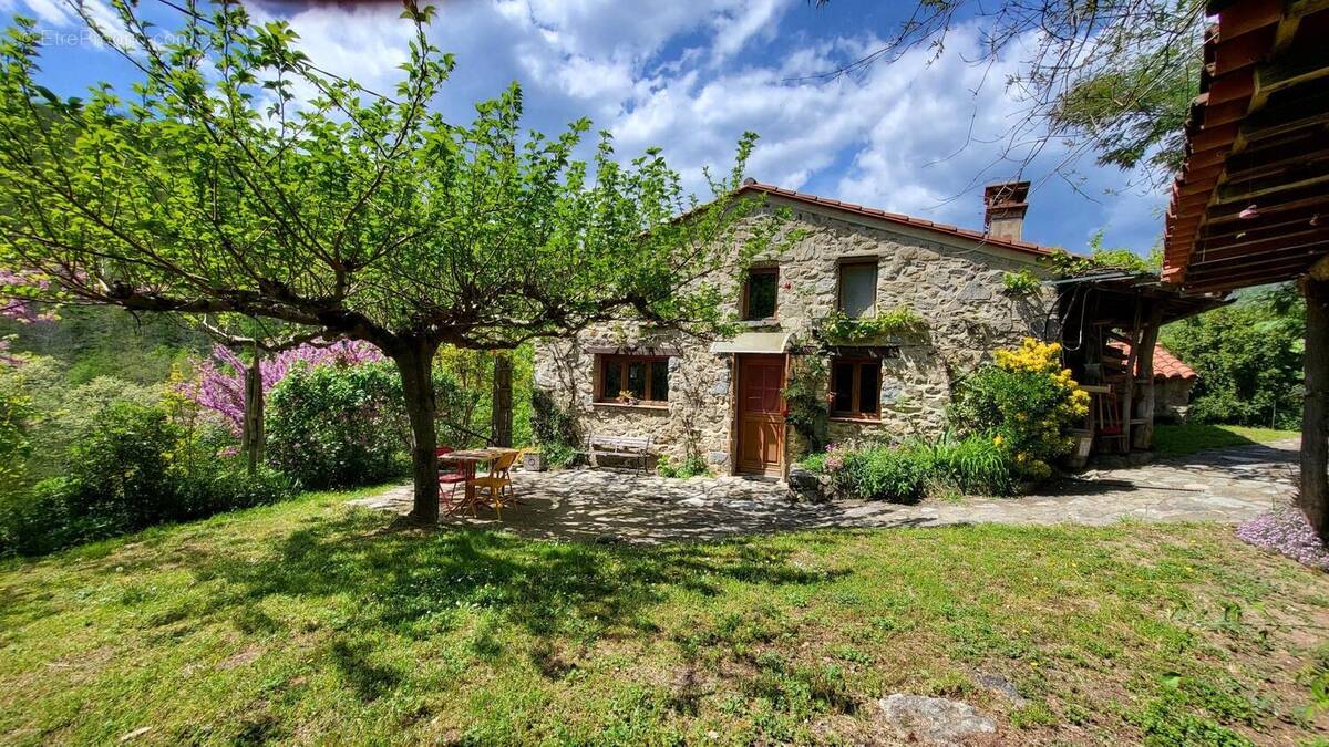 Photo 1 - Maison à SAINT-LAURENT-DE-CERDANS