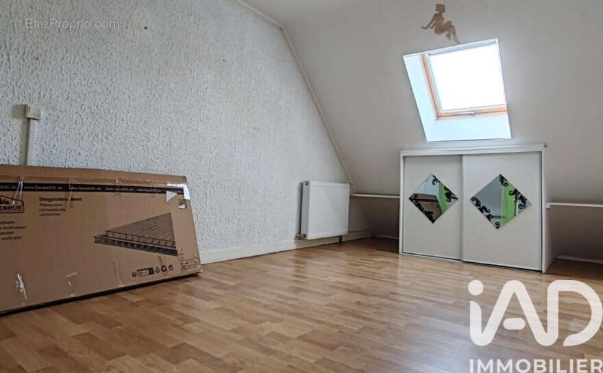 Photo 8 - Maison à VILLERS-COTTERETS