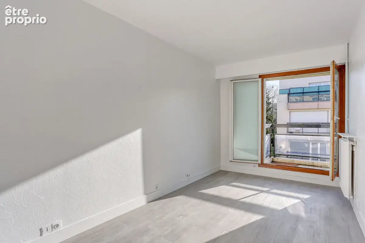 Appartement 3p - deux balcons - place de parking - photo 10