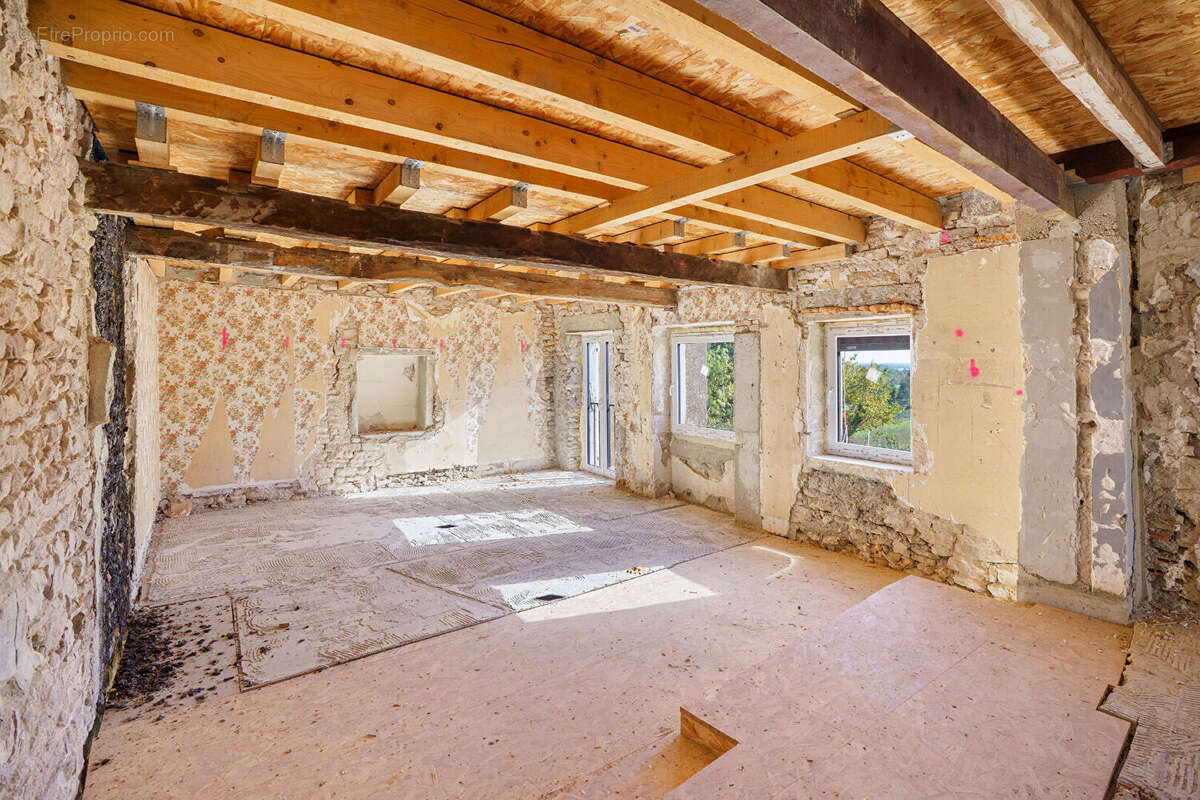 Maison Saint Jean Le Priche 1 pièce 180 m2 - photo 4