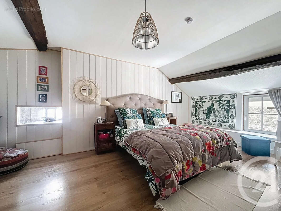 Maison à BELLENOT-SOUS-POUILLY