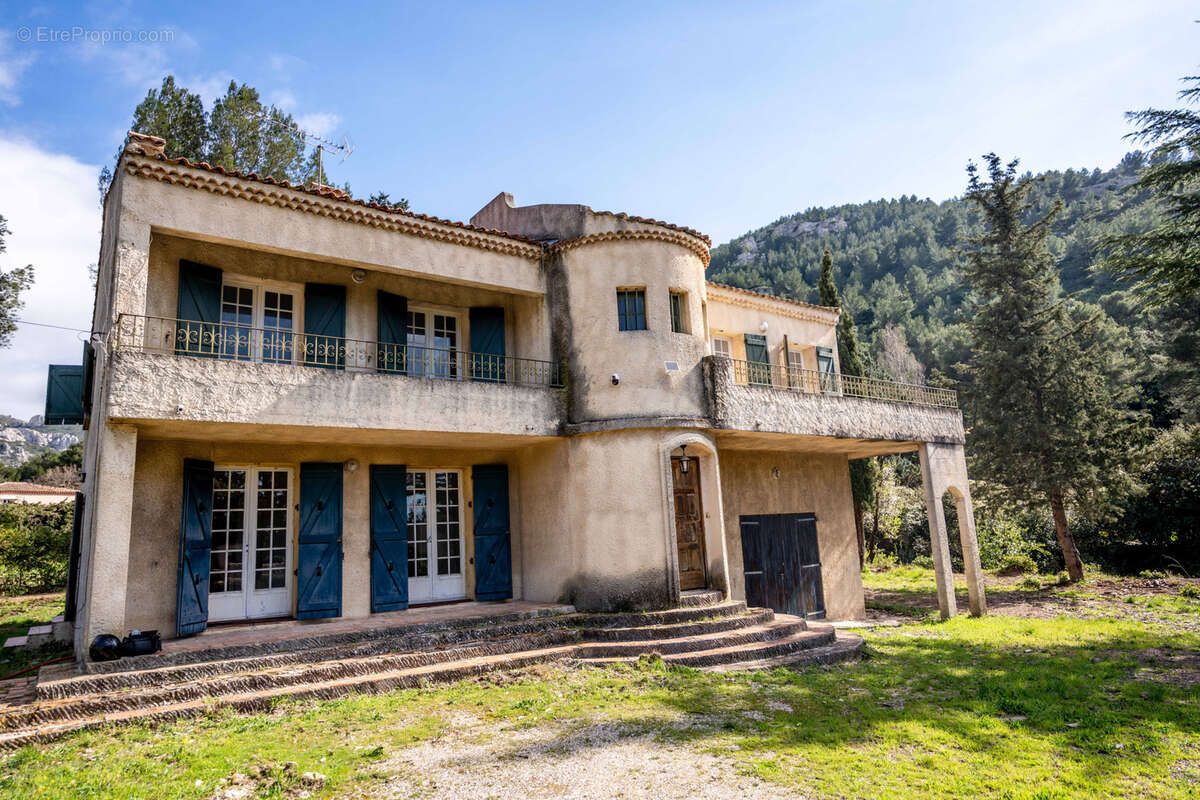 Maison à MARSEILLE-9E