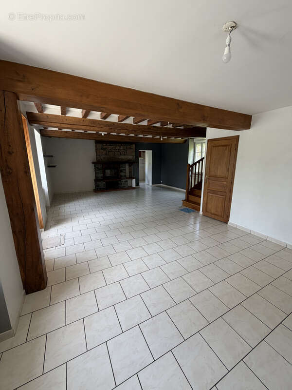 Maison à MAGNY-LE-DESERT