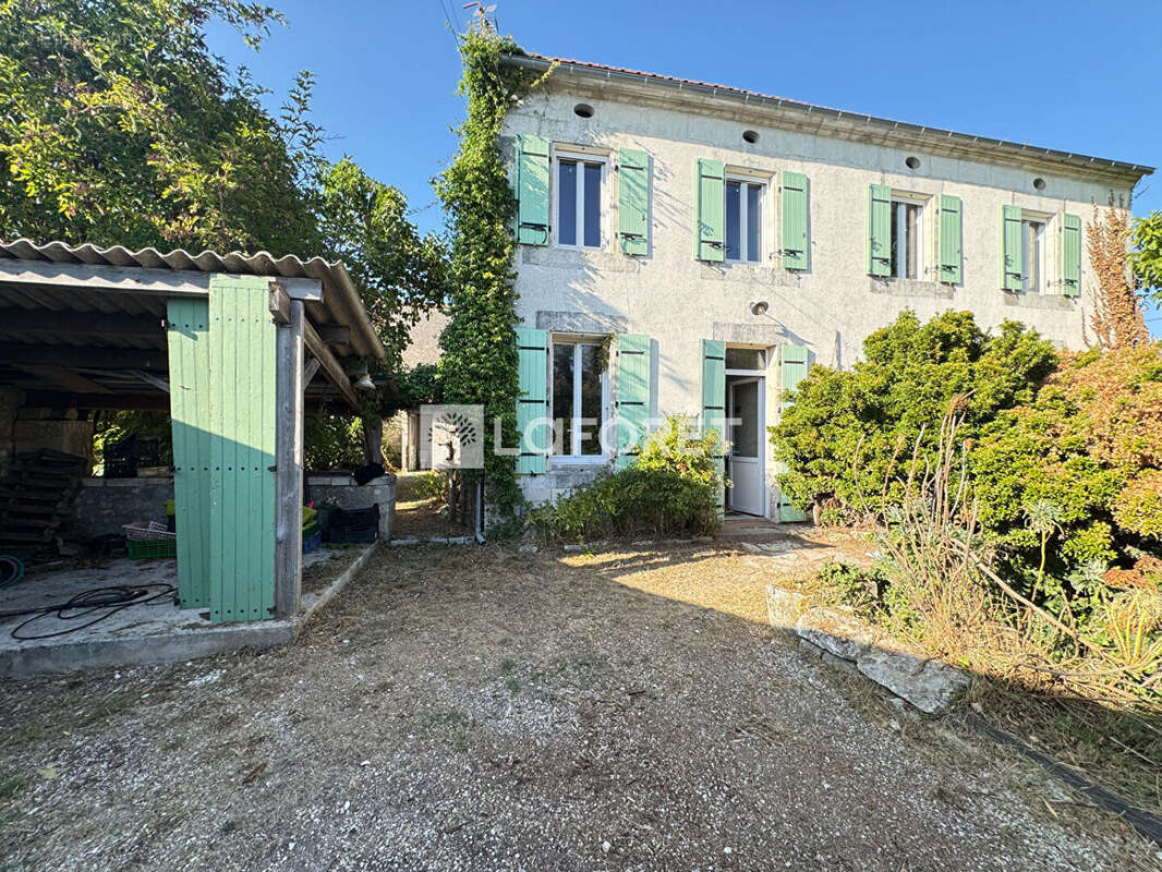 Maison Saint Just Luzac 5 pièces - photo 15
