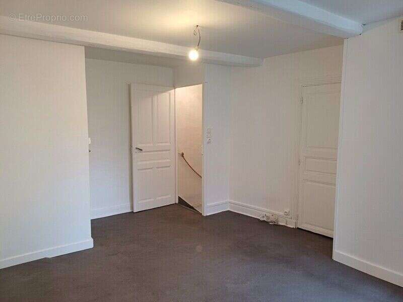 Photo 3 - Maison à BILLOM