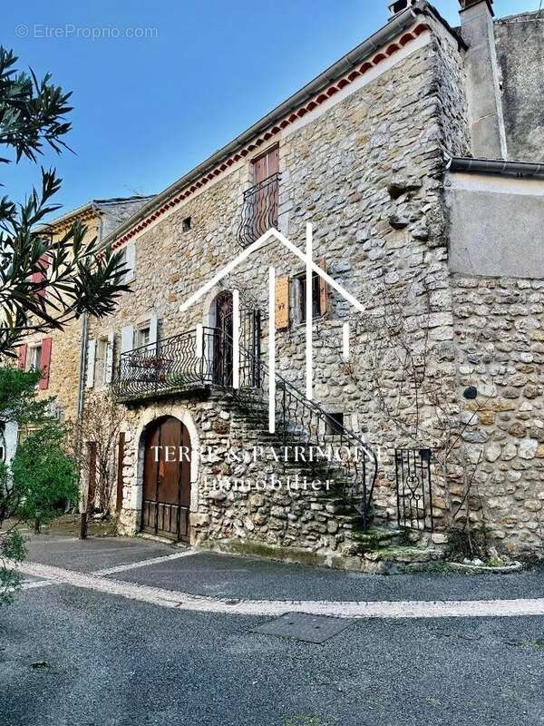 Maison à VALLON-PONT-D'ARC