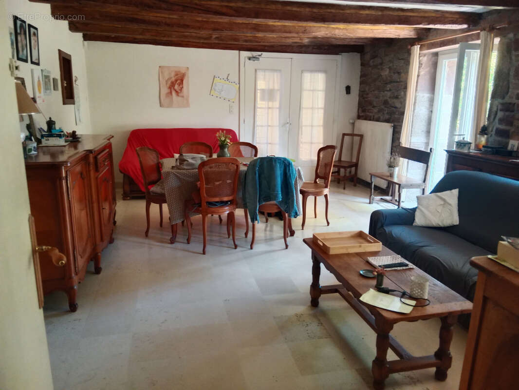 Maison à LUXEUIL-LES-BAINS