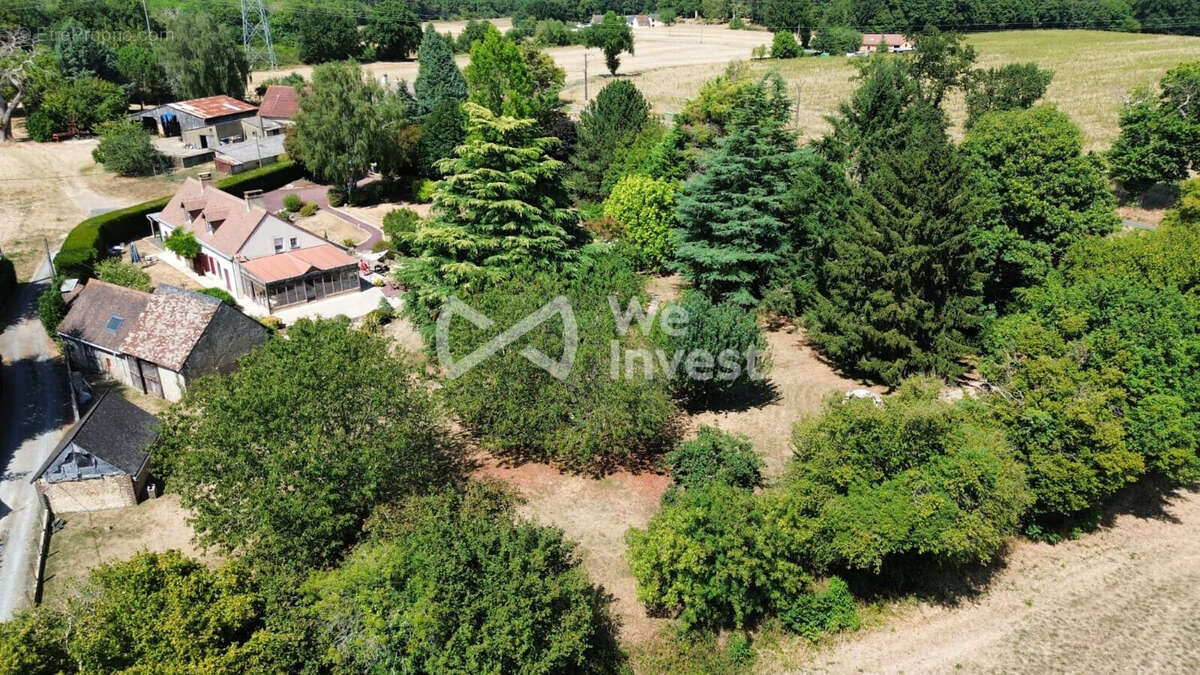 Maison 9 pièces 240 m² à vendre à Saint-Mars-D'outille (72220) - photo 2