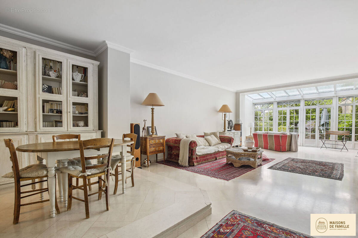 Maison à LOUVECIENNES