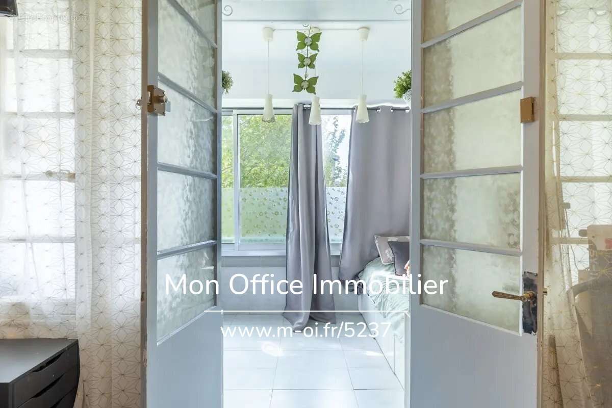 Appartement à MARSEILLE-3E