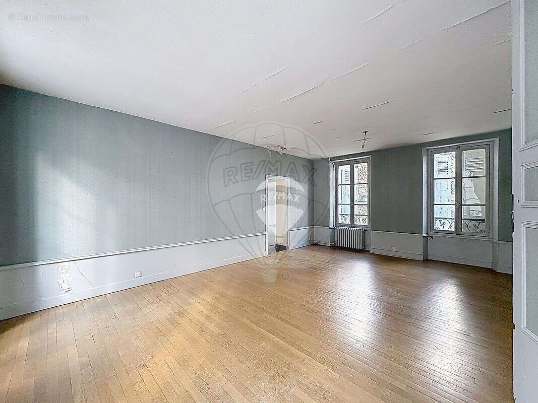 Autre à SENS
