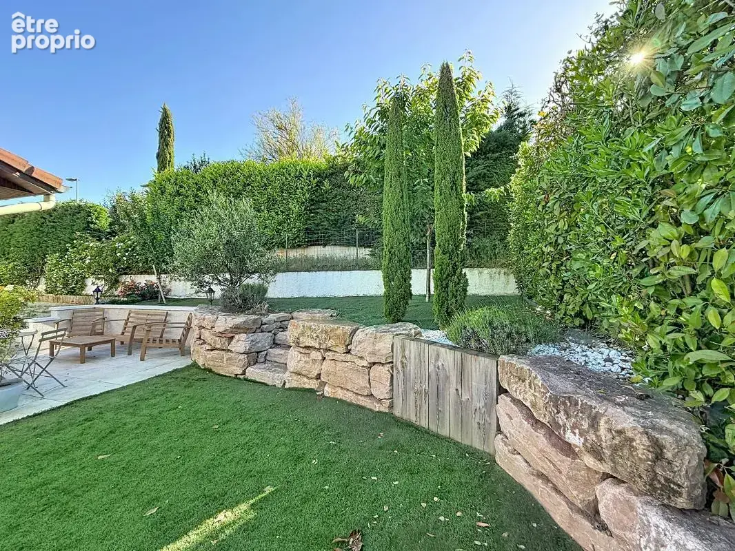 Maison 6 pièces 113 m² à vendre à Grigny (69520) - photo 12