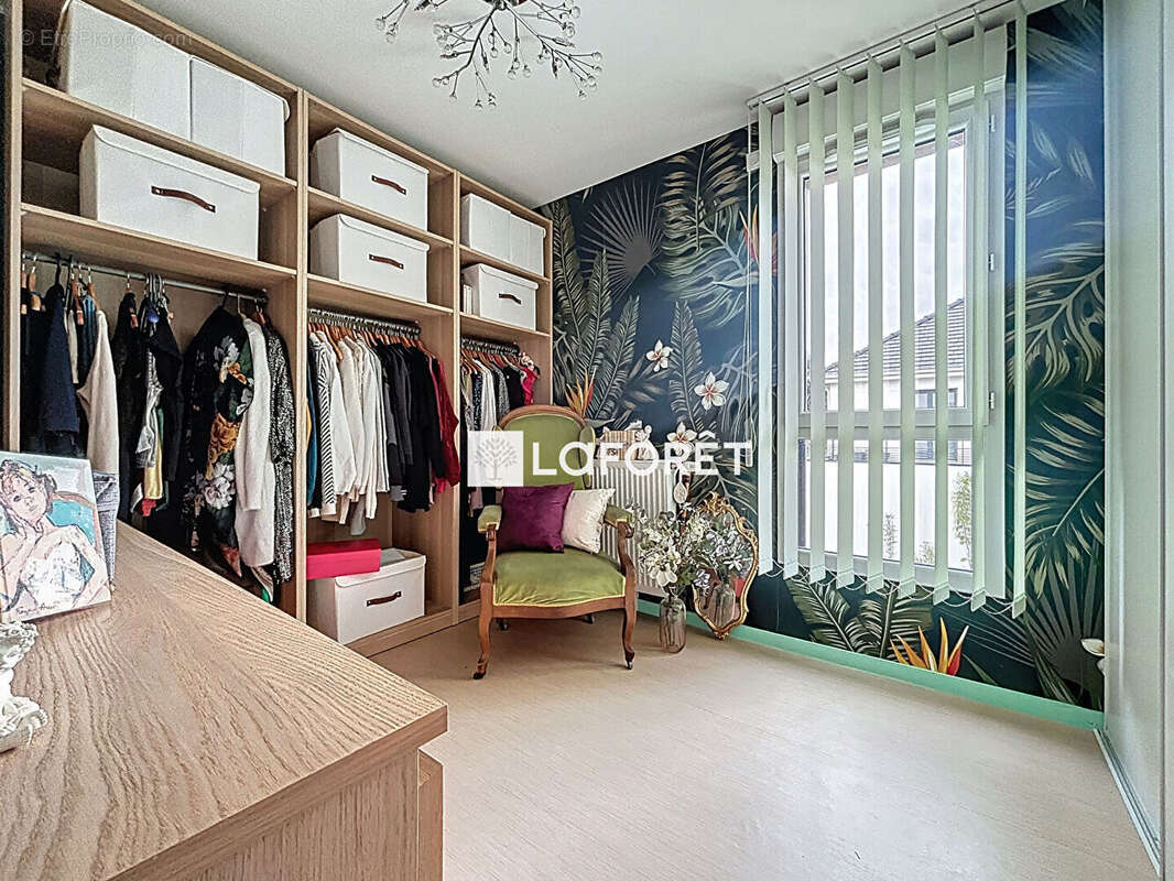 Maison à VERT-SAINT-DENIS