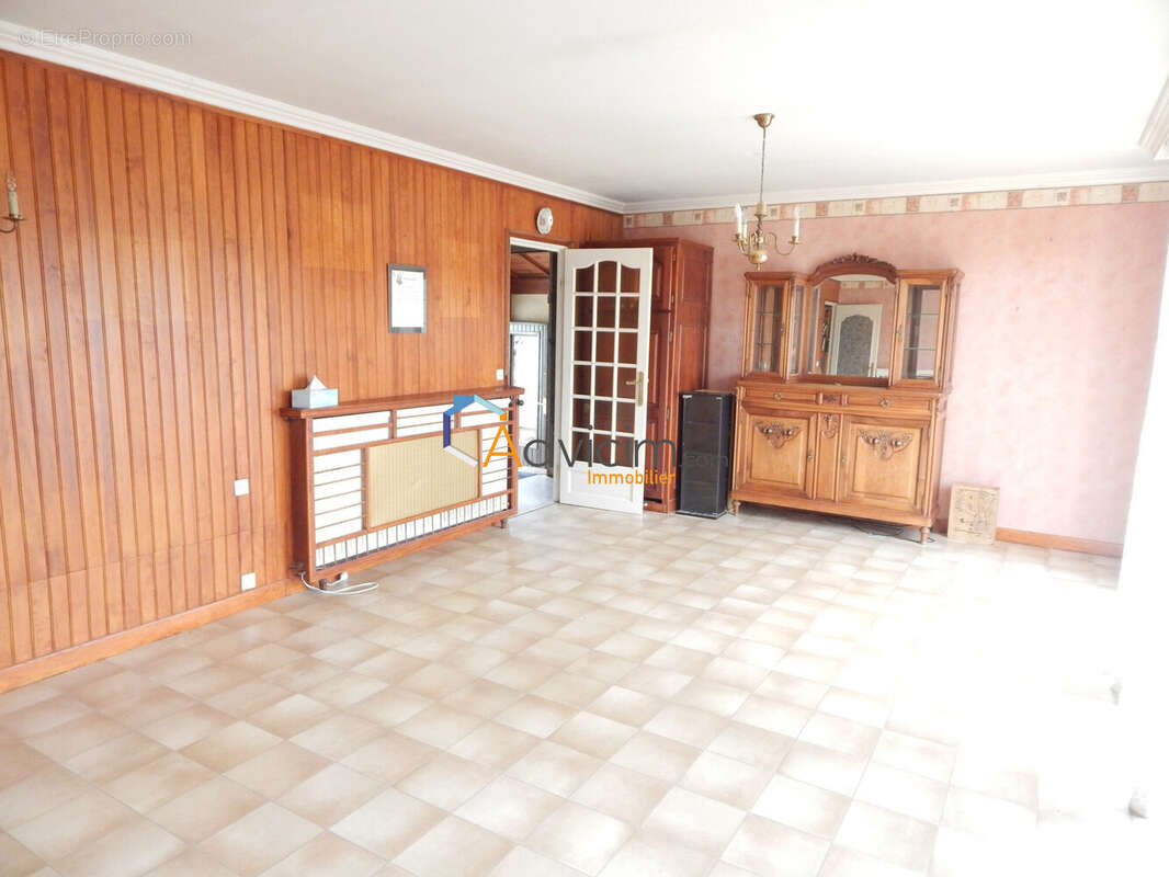 Maison à VILLEMANDEUR