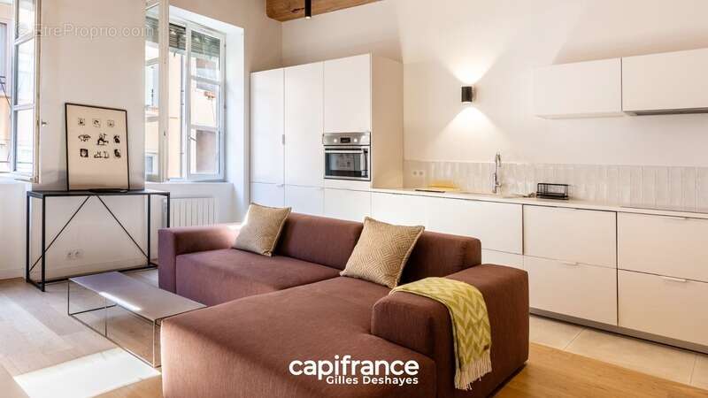 Lyon 1er — Croix-Rousse Un T2 de 48.20 m² 4ème étage - photo 2