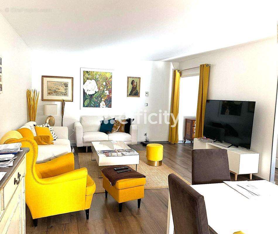 Appartement à TASSIN-LA-DEMI-LUNE