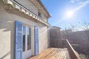 Appartement à VARAGES
