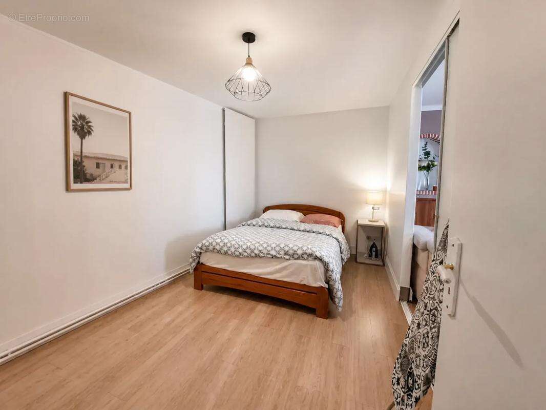Immeuble de rapport de 130 m² à Poitiers - photo 4