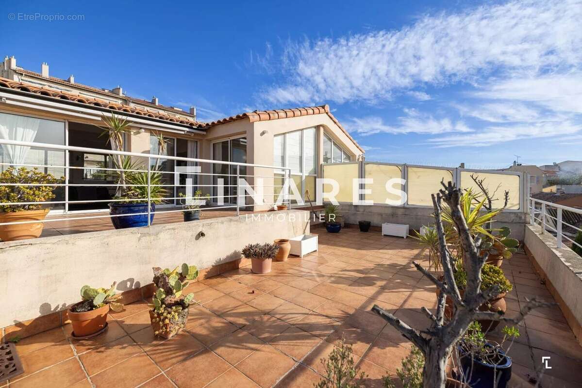 Appartement à MARSEILLE-7E