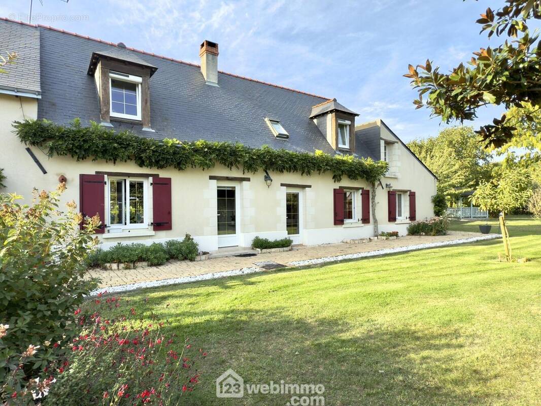 Charmante longère de 143m2? - Maison à LA MENITRE