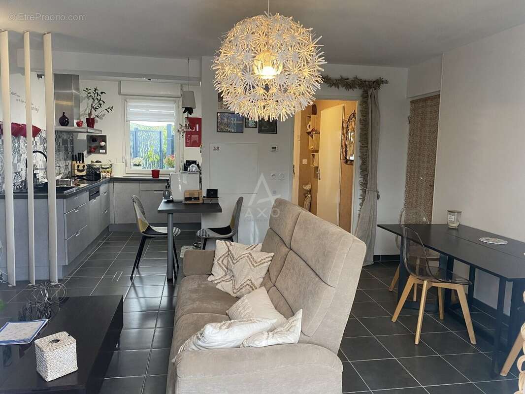 Maison à SAINT-JORY