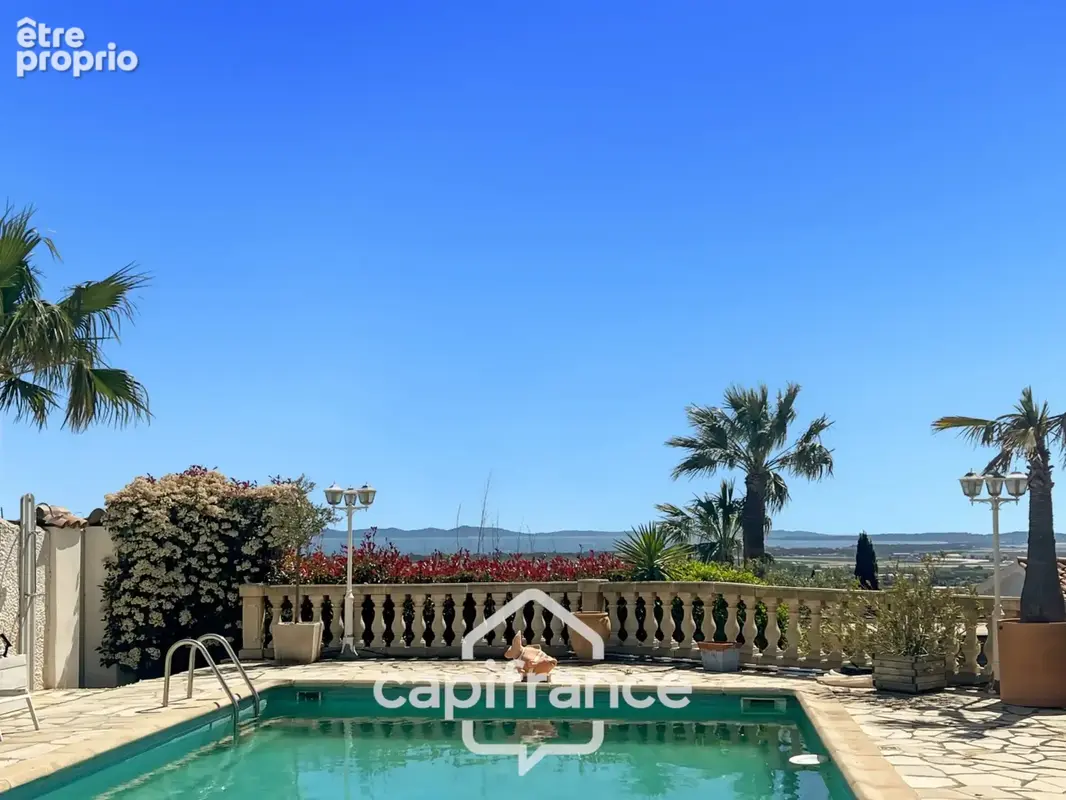Maison à vendre 8 pièces HYERES (83)- Vue mer panoramique Exceptionnel - Double garage - Ascenseur - photo 4