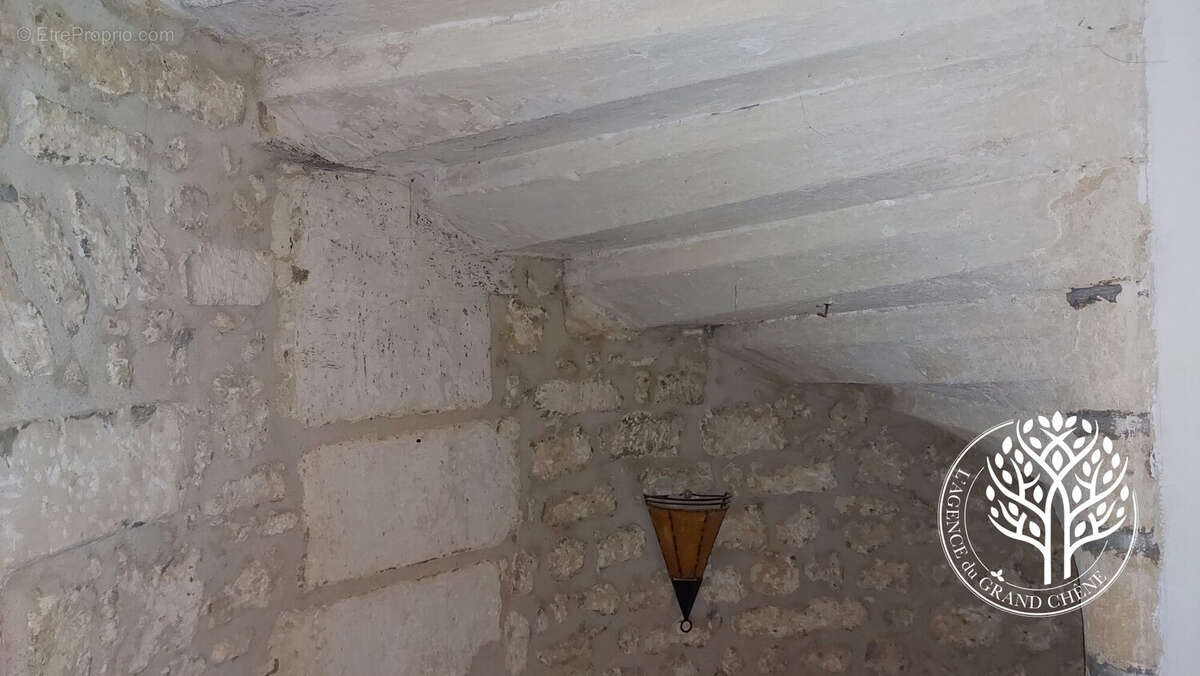 Maison à SAINT-SAVINIEN