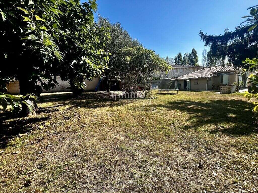 Maison à ARTIGUES-PRES-BORDEAUX