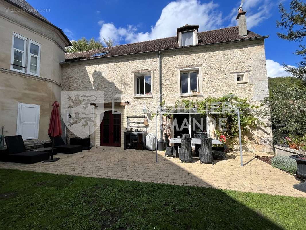 Maison à LA ROCHE-GUYON