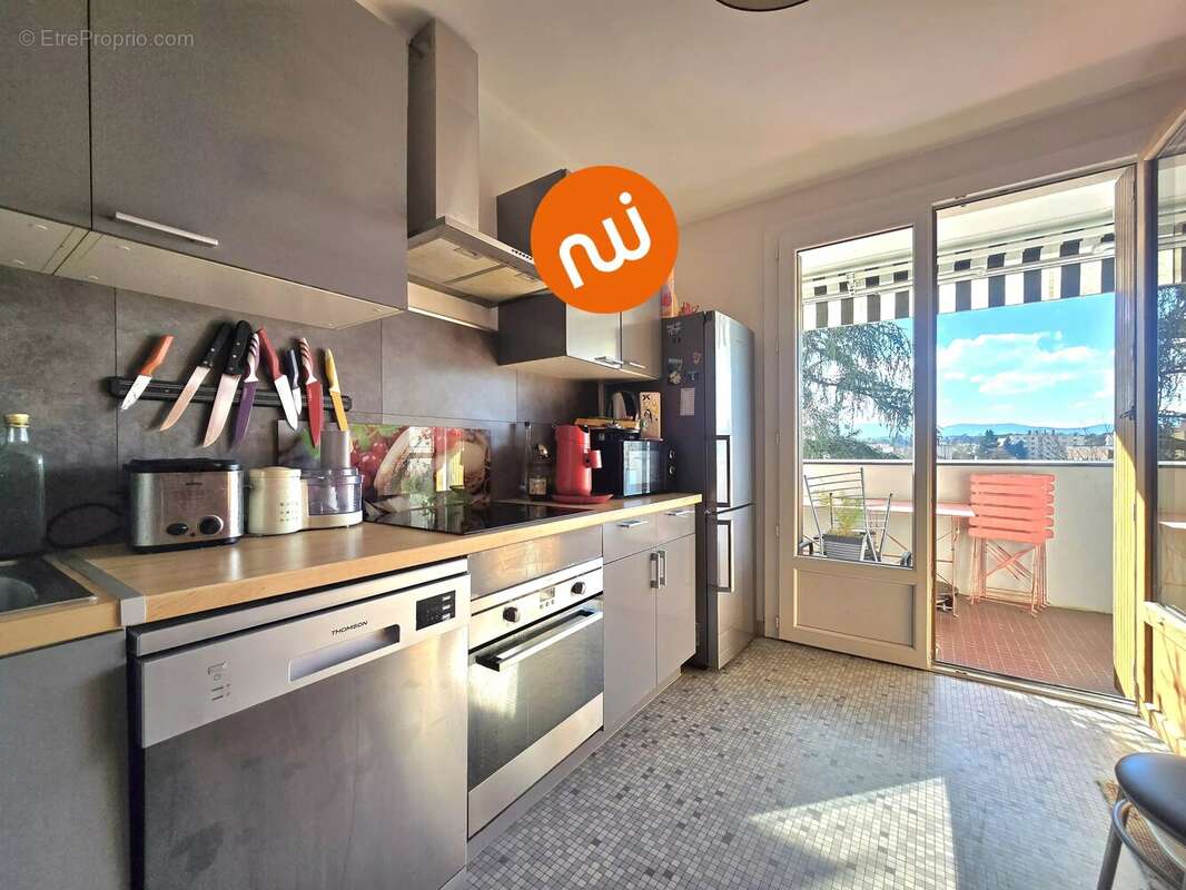Appartement à TASSIN-LA-DEMI-LUNE