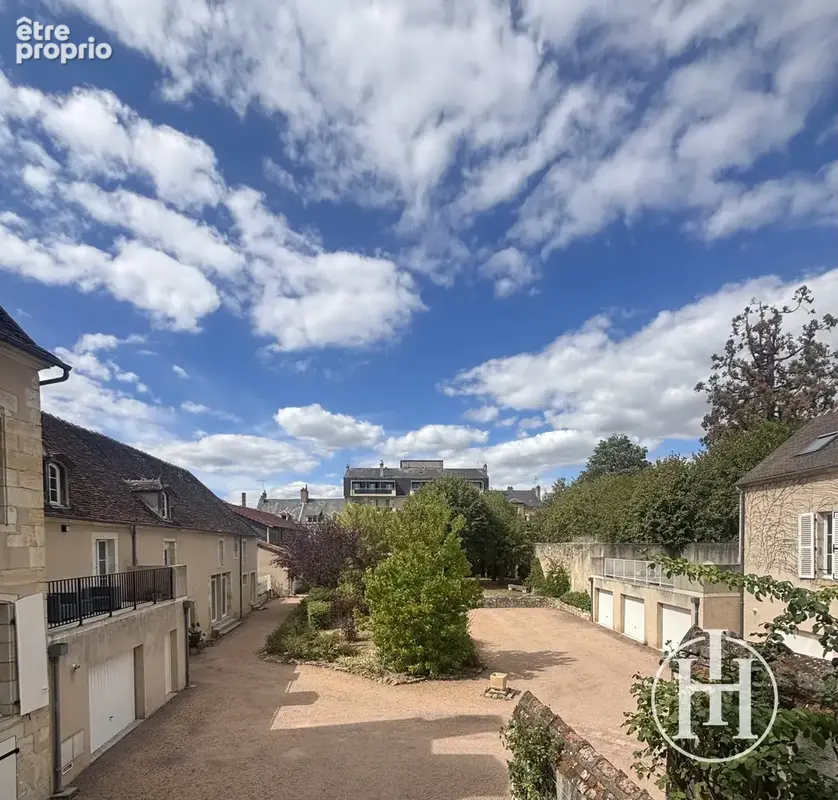 Photo Appartement à Saint-Amand-Montrond au prix de 89 000€