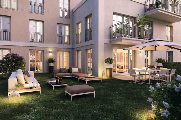 Appartement à VOISINS-LE-BRETONNEUX