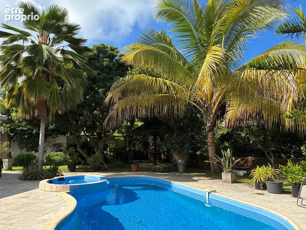 Charmante villa avec piscine et bungalow  en bord de ravine - photo 8