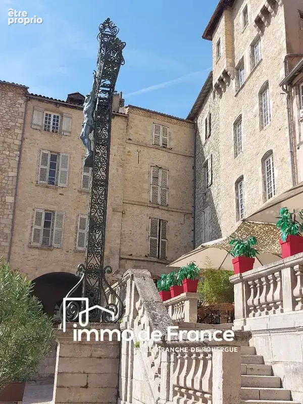 Maison à VILLEFRANCHE-DE-ROUERGUE
