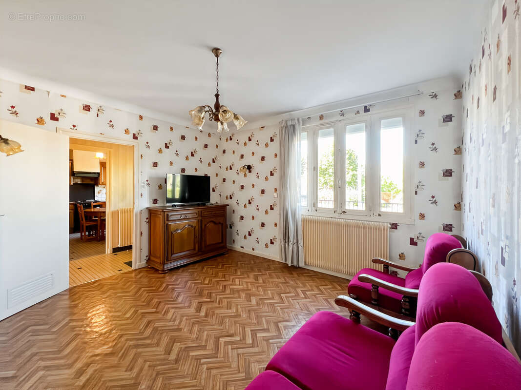 Maison à PONT-DU-CHATEAU