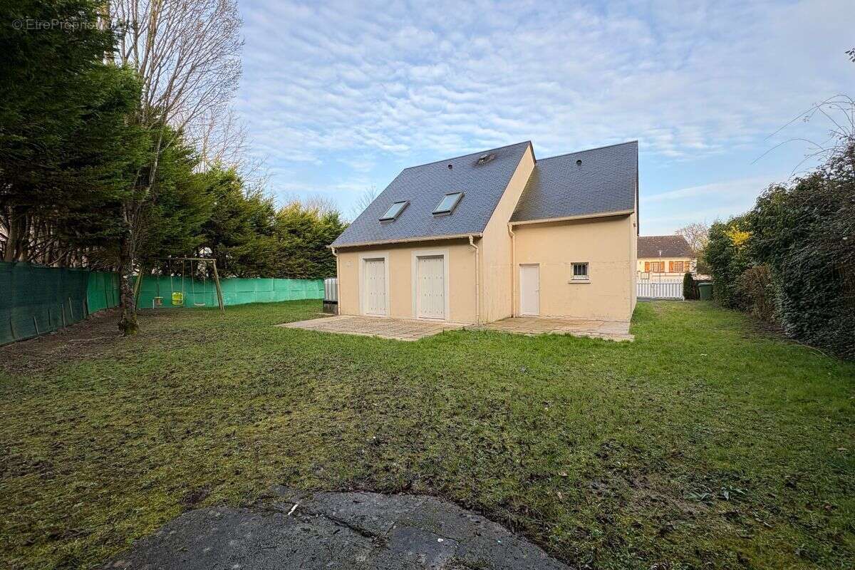 Maison à CHAMBRAY-LES-TOURS