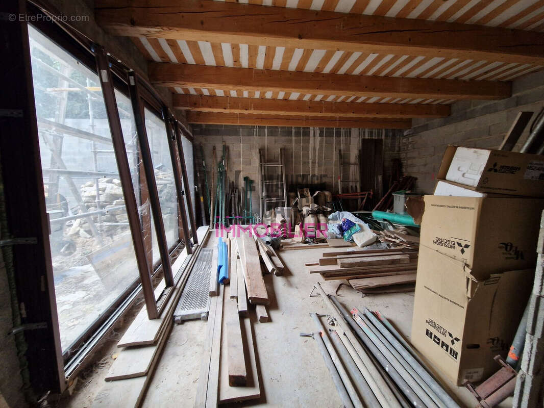 Maison à CHATEAUNEUF-DE-GADAGNE