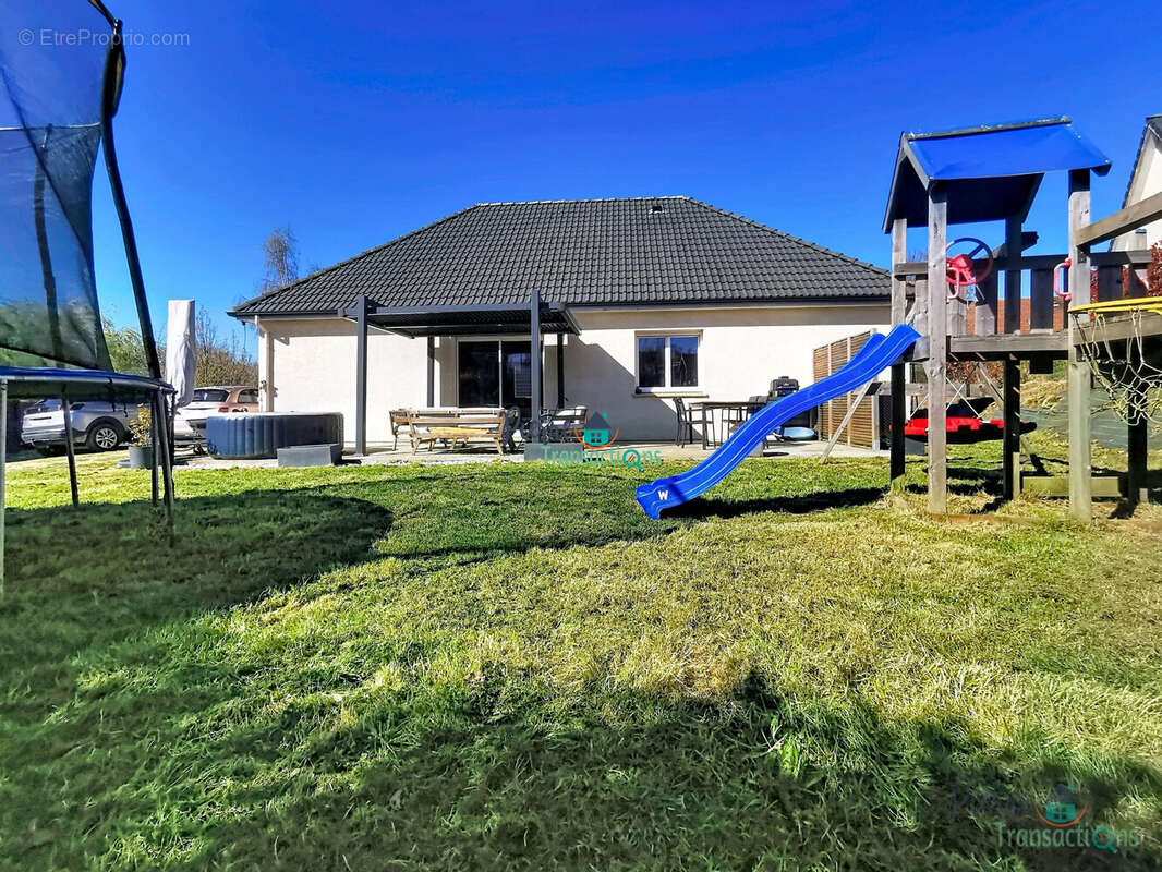 Maison à LILLEBONNE